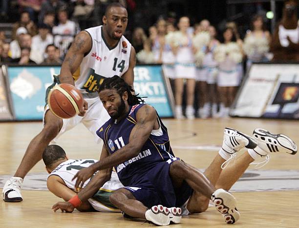 界俱乐部的 界俱乐部的